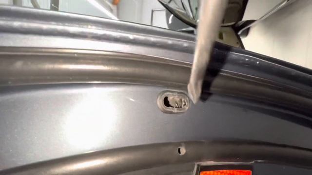 BMW 750 LI 2006 года, снятие ручек