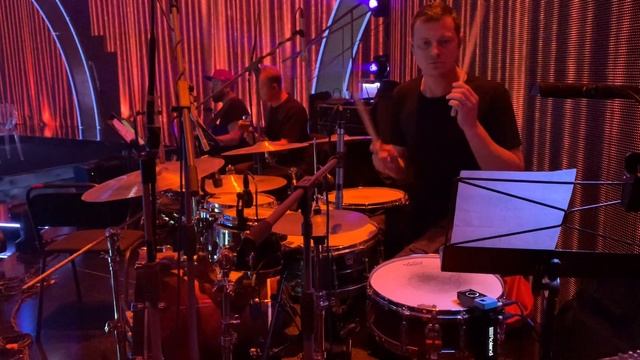 M. Jackson «Dirty Diana». Евгений Селезнев on drums. смотреть онлайн