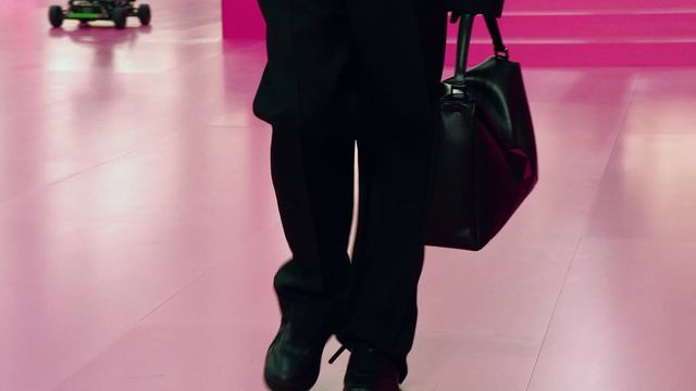 Valentino Pink PP Collection смотреть онлайн