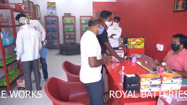 Royal batteries Showroom introductions смотреть онлайн