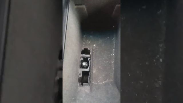 Вольво v50 как подтянуть трос ручника смотреть онлайн