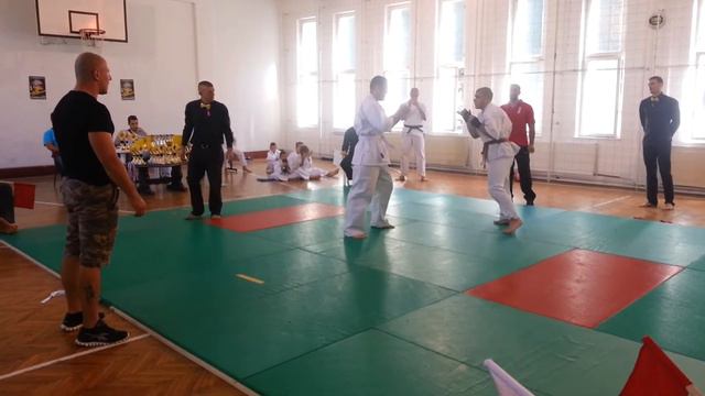 Kyokushin turnir 2013 Milovan Gajevic Kumasin VS Milos Miljkovic смотреть онлайн
