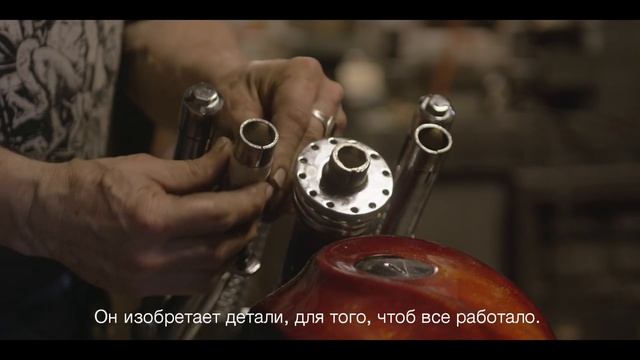 Байкер в 72 года. Легенда мотодвижения . смотреть онлайн