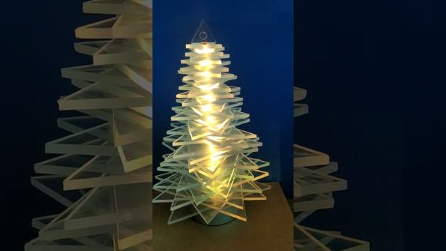 "ТехноЕлка" Название : «Программируемая Ель» смотреть онлайн