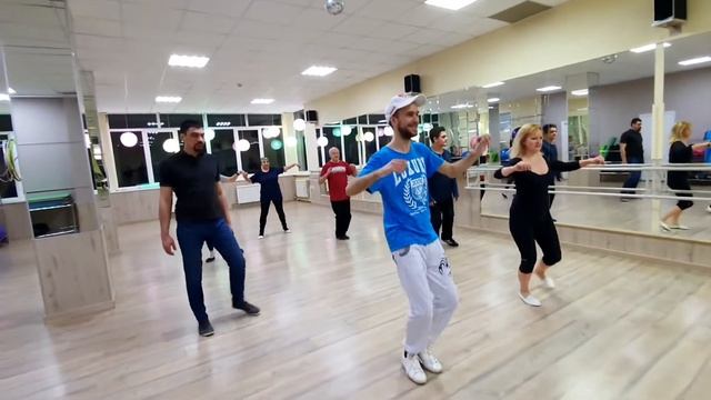 Latina Mix.Тренер Власов Роман.Клуб Адреналин. смотреть онлайн