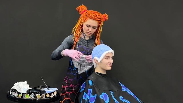 Обесцвечивание и Окрашивание коротких волос 6мм / рисунок на голове в стиле TieDye