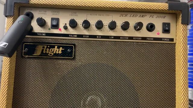 Flight PL 200R Бюджетный гитарный комбик для домашних занятий смотреть онлайн