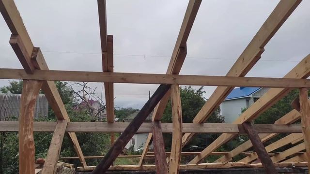 Дом с мусорки. Крыша, прогоны, свесы. смотреть онлайн