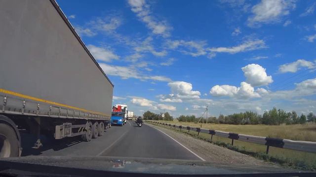 7 км дорожная пробка у ж/д переезда в пгт. Сенной (Вольский район, Саратовская обл.) 25 июля 2020 смотреть онлайн