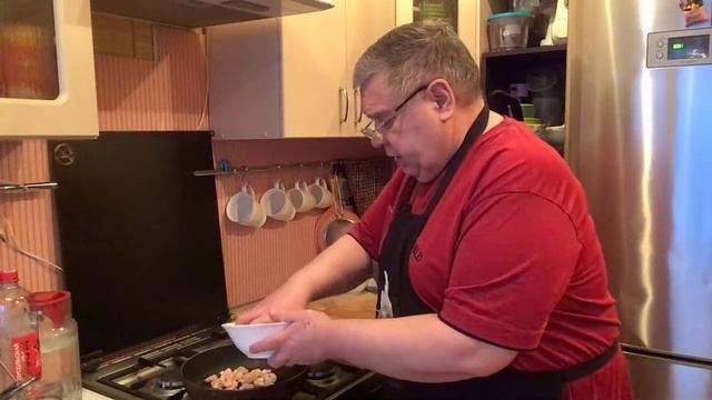 Рыба запеченная с овощами, сальса с креветками смотреть онлайн