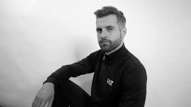 Нова чоловіча колекція Emporio Armani EA7 (2022) смотреть онлайн