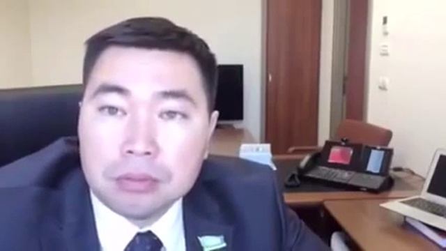 Танирберген Бердонгаров показал кабинеты депутатов