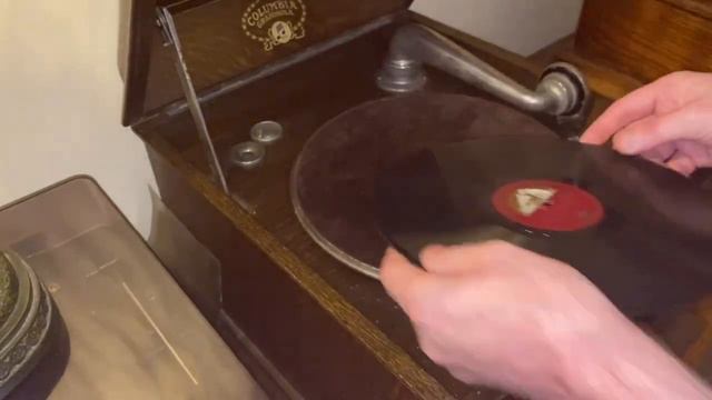 On the 5:45/Lavender blue by Donald Peers. смотреть онлайн