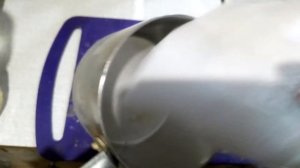 Очистка посуды от остатков воска.