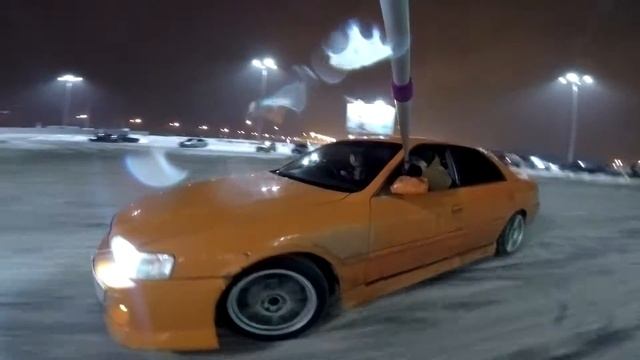 Дрифт Леруа | Toyota Chaser 100 | Накручиваем круги. смотреть онлайн