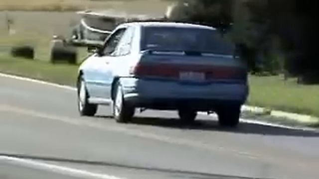 1993 Ford Escort GT Burnout смотреть онлайн