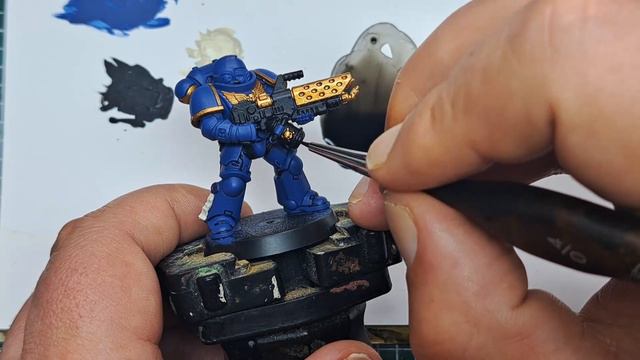 Warhammer 40K Starter Set - Painting A Space Marine With Just 5 Paints