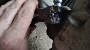 Как очень легко открутить слизанный штуцер суппорта.