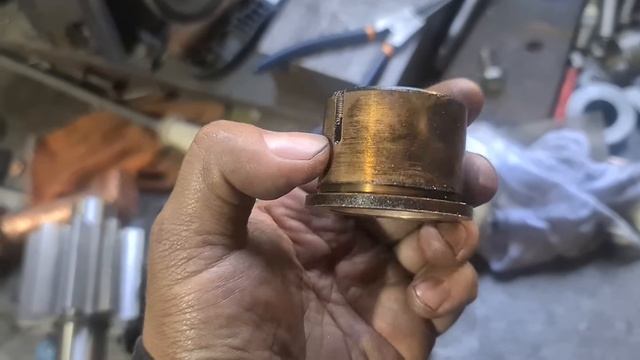 ремонт масляного насоса піддона великого дизеля #gear #станок #machinist смотреть онлайн