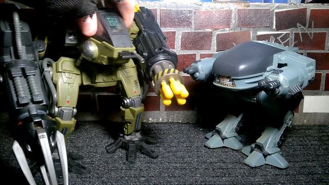 Robocop and The Ultra Police ED-260 / ED-209 Toy Review - Kenner 1989 смотреть онлайн