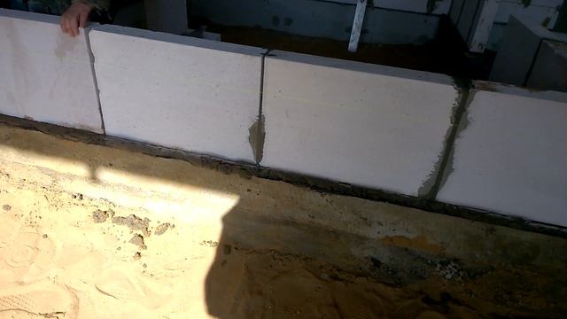 Перегородки из газоблока с полами по грунту. Планировка Дома. смотреть онлайн