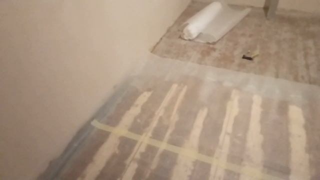 Выравнивание пола под ламинат, Как уложить ламинат на деревянный пол своими руками! Подготовка пола смотреть онлайн