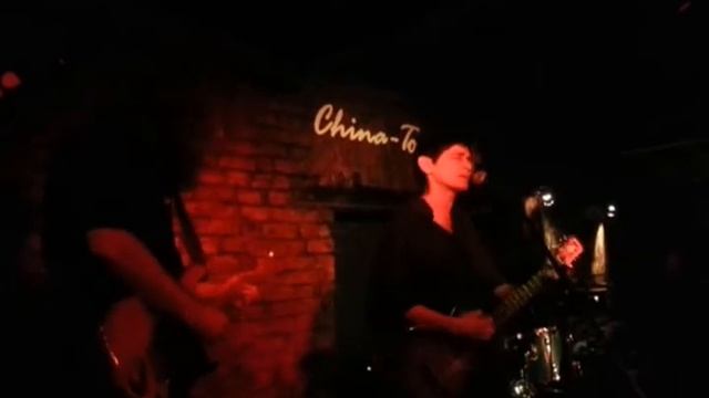 07. Умка и Броневик - Junkie (25/01/13) смотреть онлайн