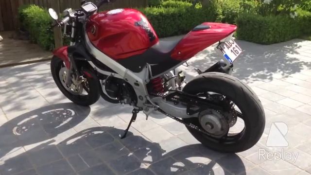 Streetfighter Custom Bike Honda Vfr 750 смотреть онлайн