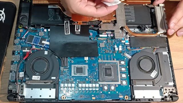 Побег термопасты MX-4 в ноутбуках \ тест: всё по фазе honeywell PTM 7950? смотреть онлайн