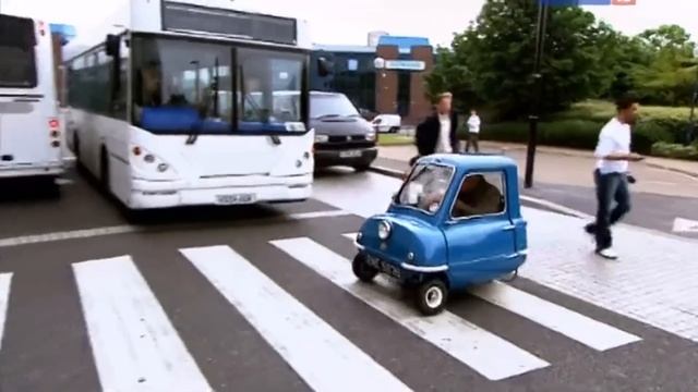 2 метровый Кларксон в игрушечной машине смотреть онлайн