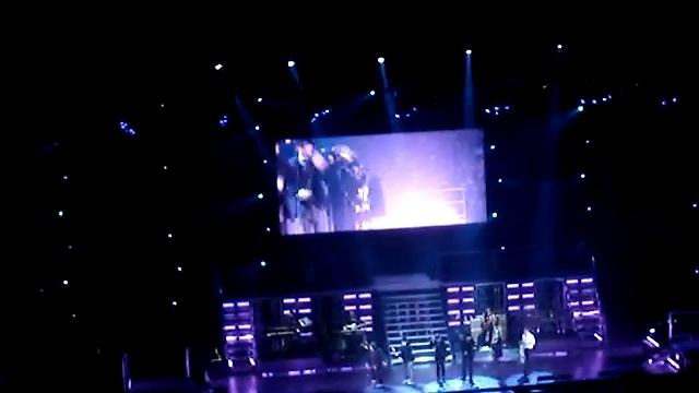 NKOTB @ Excel Energy Center-10/21/2008 St Paul, MN смотреть онлайн