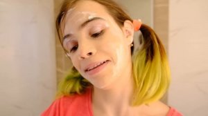 Крашу волосы без инструкции (пока родителей нет дома)