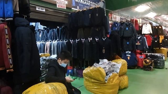 Торговый центр Москва/Ужас/Снимать не дают/Рынок оказался оптовым а мы этого не знали. смотреть онлайн