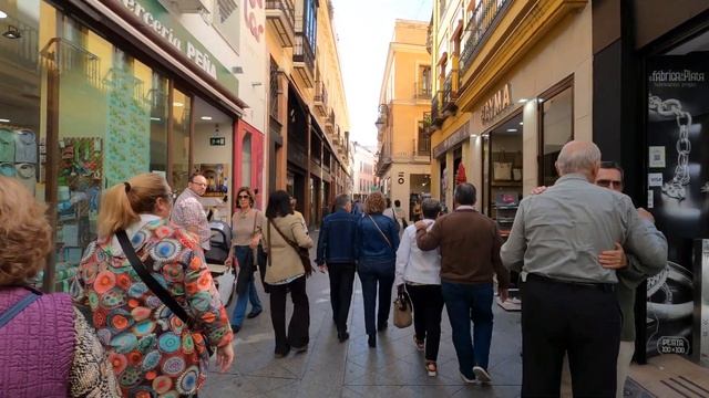 Thursday Market to Puerta Jerez - 4k Virtual Walking Tour, Spain ?? смотреть онлайн