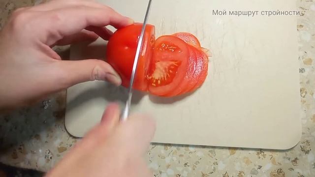 Очень вкусная диетическая пицца на творожном тесте. Её стоит попробовать смотреть онлайн