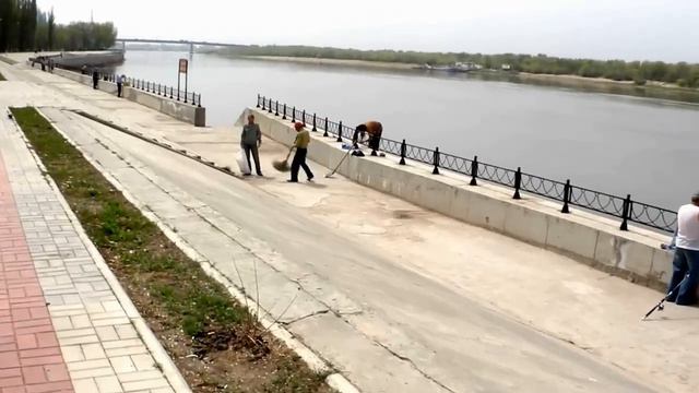 Астрахань.Комсомольская набережная смотреть онлайн