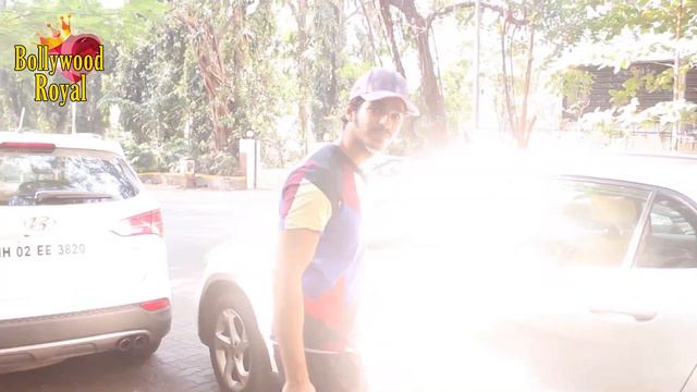 Ishaan Khatter Spotted Antigravity Gym At Pali Hill Bandra смотреть онлайн