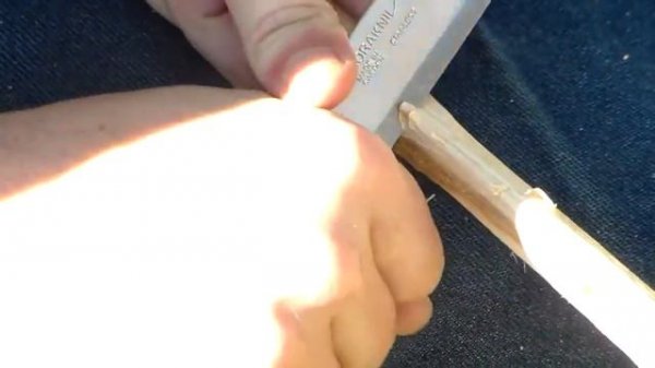 Knife Test: Frost Mora 2000