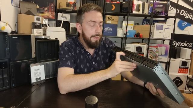 Synology RS422+ NAS Review смотреть онлайн