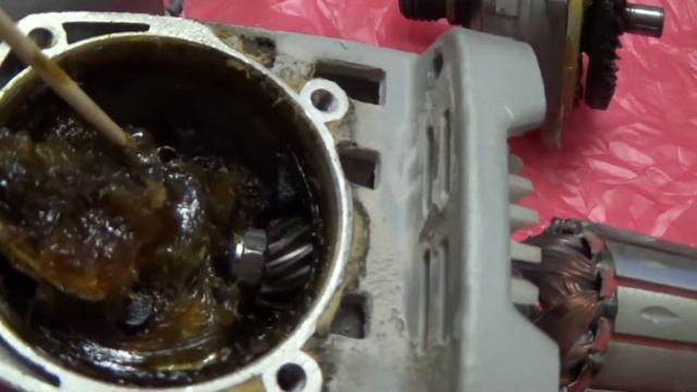 ЗУБР УШМ 115 800 М3 отмучалась, не успев наработаться. смотреть онлайн