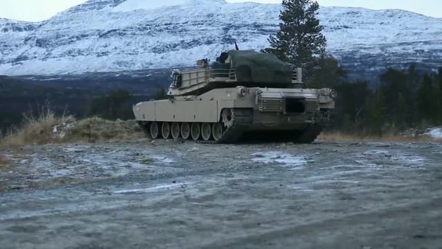 The M1 Abrams Main Battle Tank - Overview/Opinions смотреть онлайн