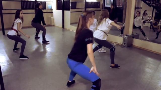 FLYING UP DS || Booty/Twerk by Настя Кузьменко || Leftside - monkey biznizz смотреть онлайн