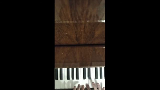 Игра на Пианино / ВО ПОЛЕ БЕРЕЗКА СТОЯЛА смотреть онлайн