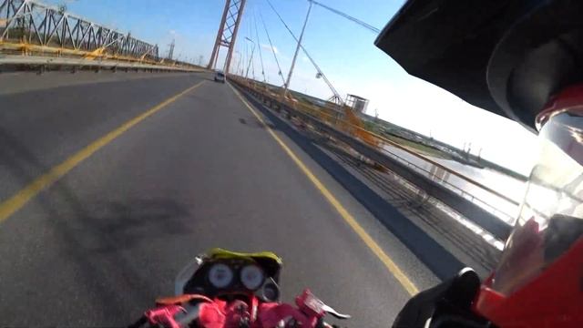 Мот на первый сезон Honda CBR600F4i смотреть онлайн