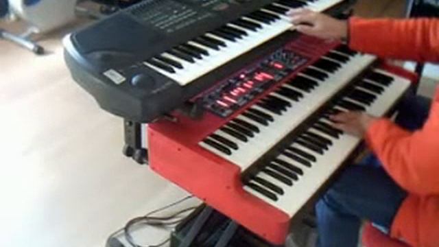 Guarda che luna (italian song) with Clavia Nord C1 - Gem Wk4 e Mini Ventilator смотреть онлайн