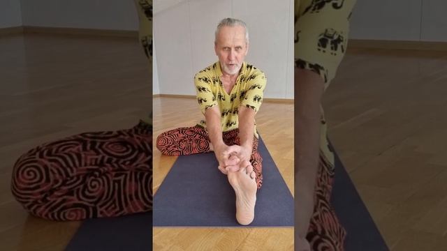 Махамудра – великая мудра. Одна из асан мастер-класса «Йога живота». смотреть онлайн