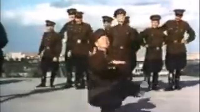 Kirby Russian Cossack Dance смотреть онлайн
