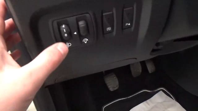 RENAULT Captur dCi 90 Energy Intens S&S eco² смотреть онлайн