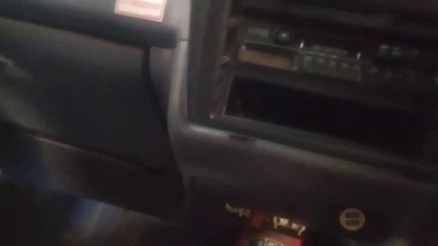 T-Belt light reset on a '00 Toyota Hiace смотреть онлайн