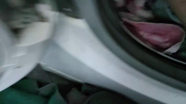 Another mockery of the washer Indesit WISL 92 (Very old video) смотреть онлайн